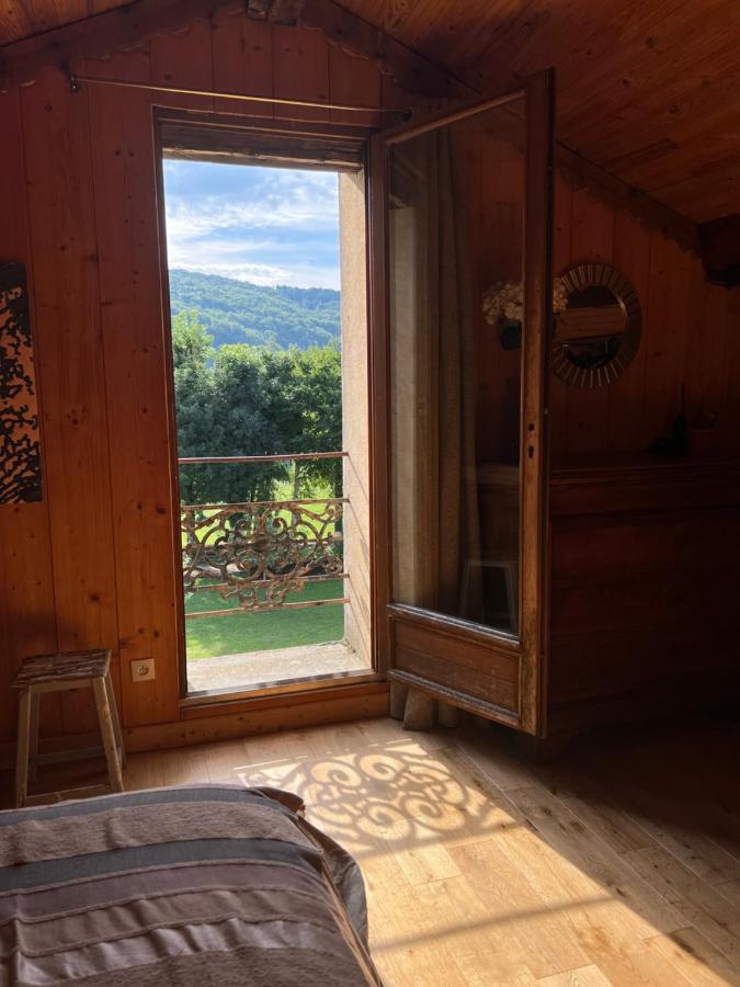 Les Granges De L'Eblouaz Bed and Breakfast Saint-Rambert-en-Bugey Exteriör bild