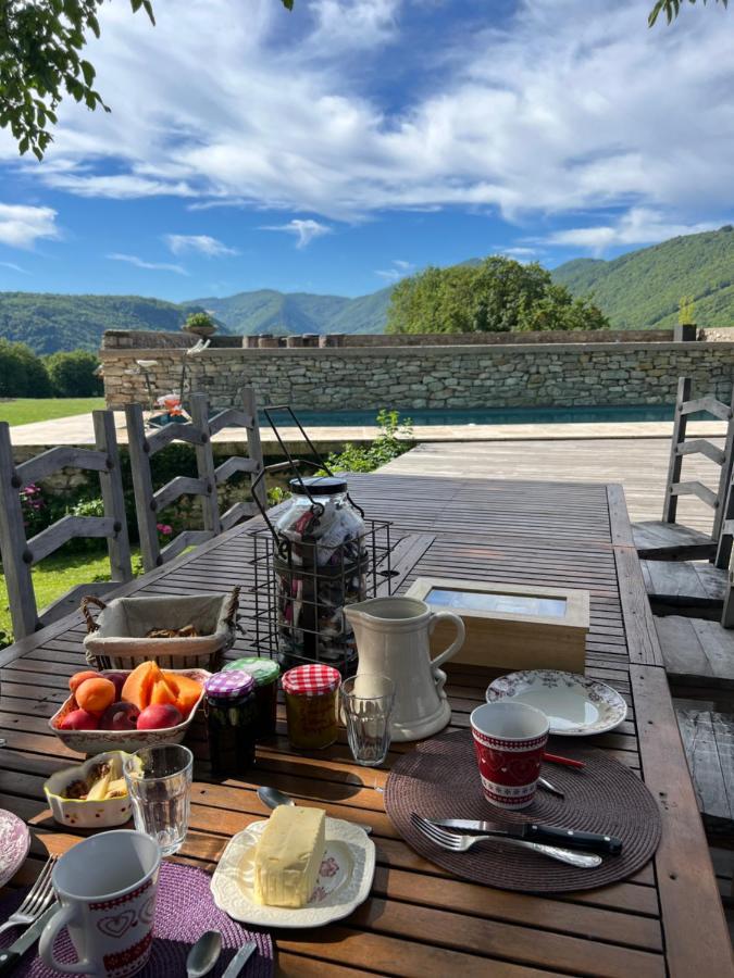 Les Granges De L'Eblouaz Bed and Breakfast Saint-Rambert-en-Bugey Exteriör bild