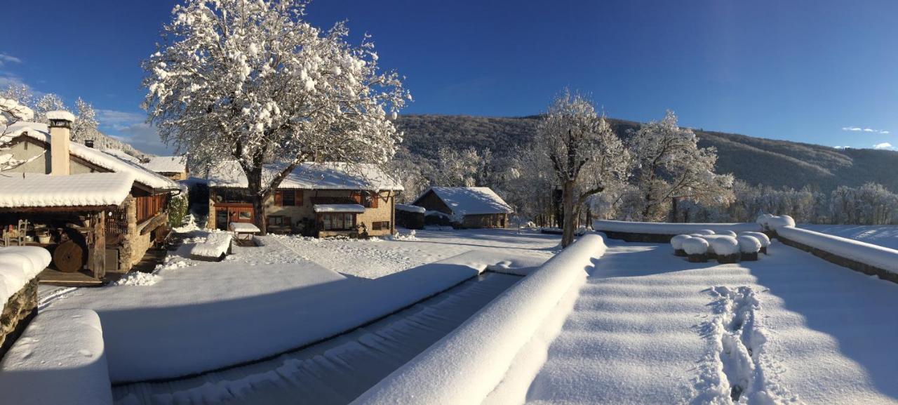 Les Granges De L'Eblouaz Bed and Breakfast Saint-Rambert-en-Bugey Exteriör bild